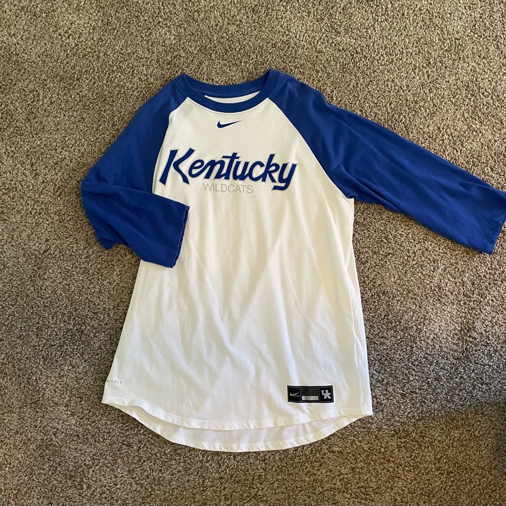 Nike Dry-fit Kentucky Wildcats baseball T-shirt  size M